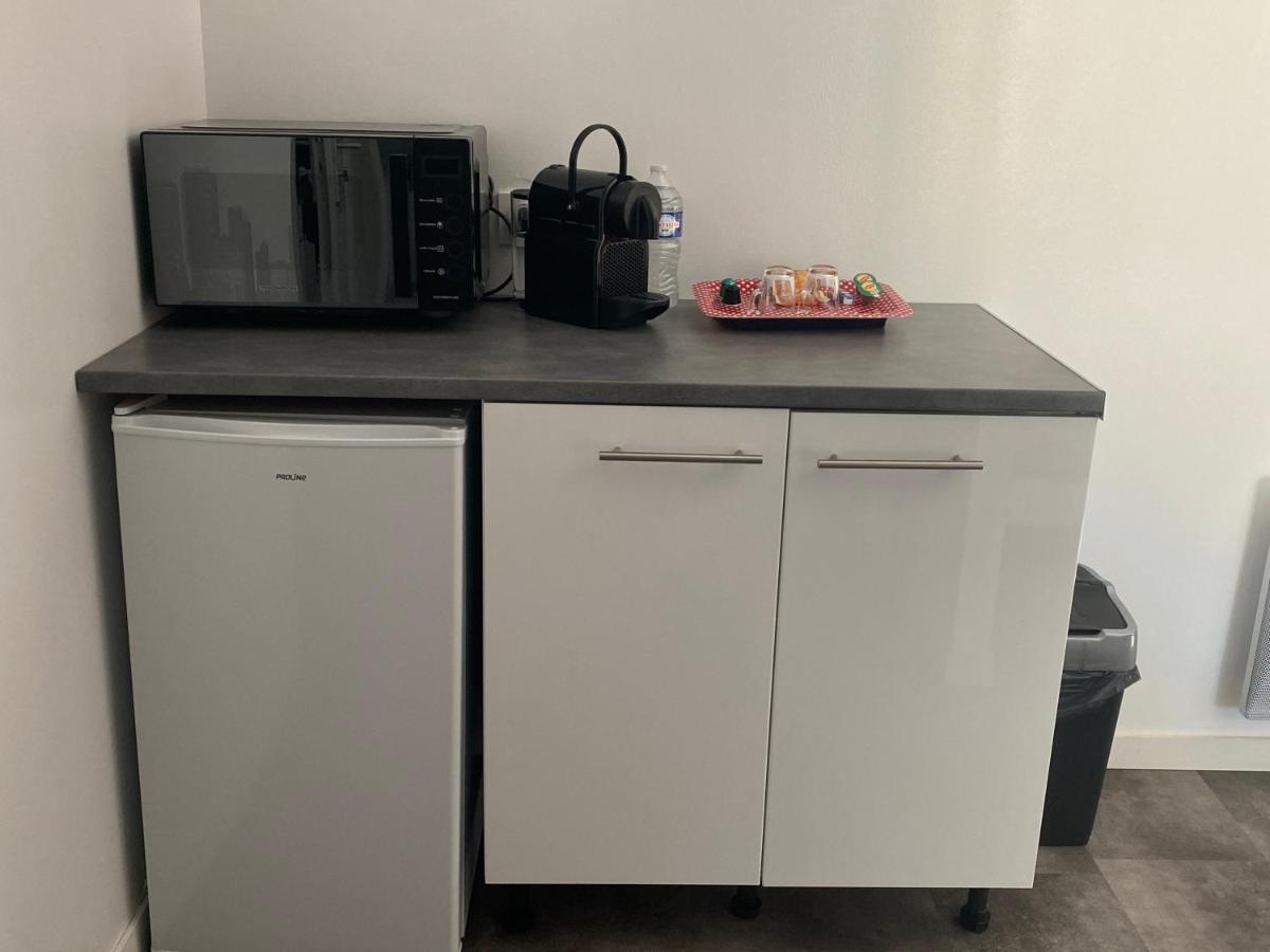 Aux Charmes 2 Bed & Breakfast Isques Екстериор снимка