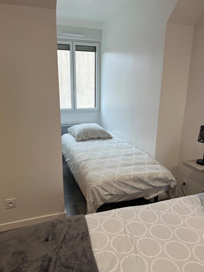 Aux Charmes 2 Bed & Breakfast Isques Екстериор снимка