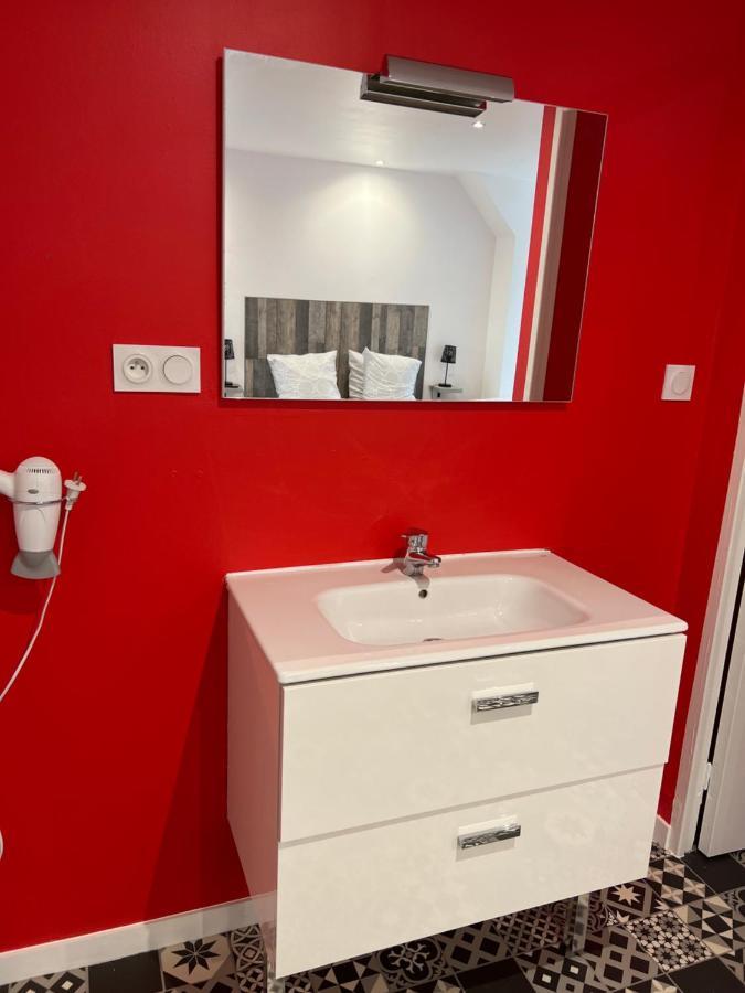 Aux Charmes 2 Bed & Breakfast Isques Екстериор снимка